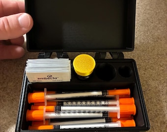 TRTLockTravel: Estuche con cierre para viales de TRT de 10 ml (candado incluido)