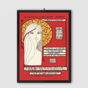 Op de afbeelding: Een ingelijste vintage poster met een rode achtergrond. De poster toont een gestileerde illustratie van een vrouw met lang wit haar en een gouden halo. Tekst bevat "Dance Concert", bandnamen en evenementdetails. De poster zit in een zwarte lijst.