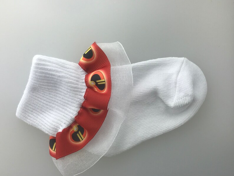 SUPER CUTE ELMO RUFFLE SOCKS