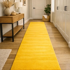 Effen gele loper, handgetufte wollen halloper, moderne minimalistische loper, op maat gemaakte halloper, vloerkleed voor slaapkamer, keuken en entree.
