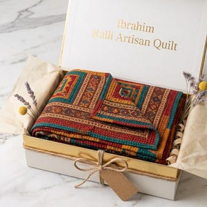 Handmade Sindhi Ralli Patchwork Quilt | Boho Bedspread + Wall Tapestry | Cottagecore Vintage Throw Blanket | Pakistani Folk Art Artisan image 13
