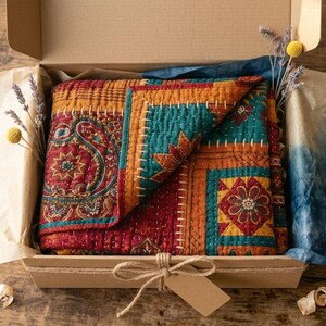 Handmade Sindhi Ralli Patchwork Quilt | Boho Bedspread + Wall Tapestry | Cottagecore Vintage Throw Blanket | Pakistani Folk Art Artisan image 12