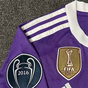 Maillot Extérieur Real Madrid Saison 2016-2017 Cristiano Ronaldo No 7 Maillot Rétro Violet Maillot De Football À Manches Longues Ligue Des Champions image 7