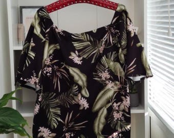 Black Elegant Leaf Print Off Shoulder Blouse Size 18