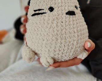 Handmade Crochet Grey Cat plush -Soft Amigurumi Kitty, 20 cm.