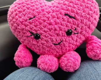 Handmade Pink Crochet Heart Plushie – Velvety Amigurumi Cushion – Decorative Pillow