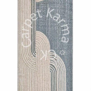 Alfombra de lana tejida a mano / Alfombra de pasillo / Alfombra geométrica texturizada azul claro y crema / Patrón de arco de estilo moderno de mediados de siglo / Alfombra ondulada para pasillos
