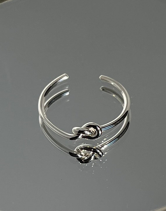 Sterling Silver Knot Toe Ring Sterling Silver Knot Toe Ring