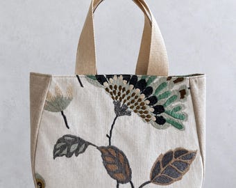 Lightweight Jacquard (embroidered) handbag
