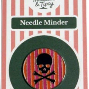 Skull Needle Minder