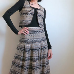 Finnish Folklore Skirt Vest Suit, Amis Helsinki Ethnic 2 Piece Set, Cropped Waistcoat, Pleated Midi Skirt,  Wool Cotton Blend Folk Gown, XS