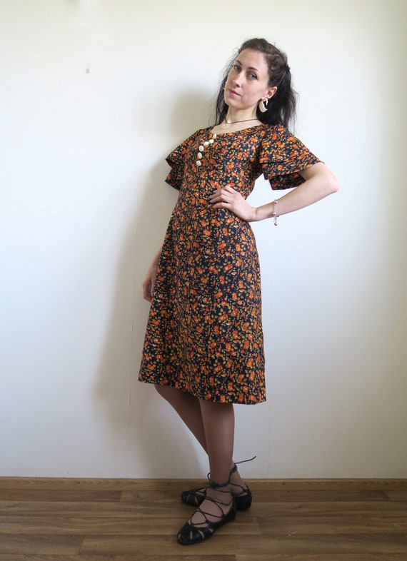 60's Short Floral Dress, Navy Blue & Orange Ditsy… - image 4