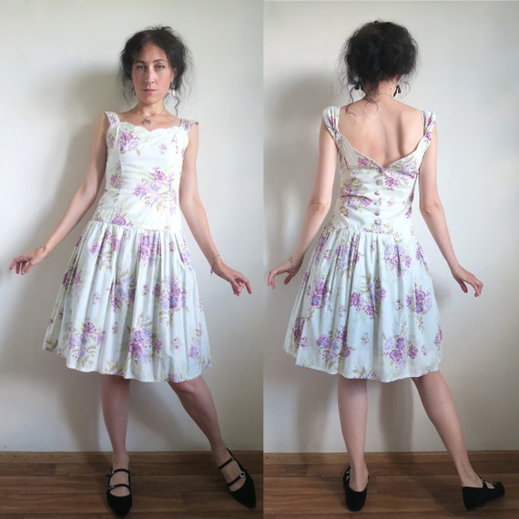 80's Laura Ashley Sundress, Cottagecore Prairie Princess Prom Gown, Back  Buttoning, Pastel Floral in White Cotton, Purple Pansies, Small S