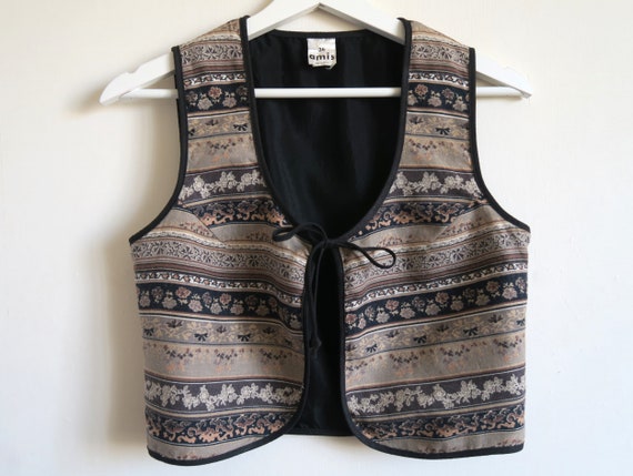 Finnish Folklore Skirt Vest Suit, Amis Helsinki E… - image 9
