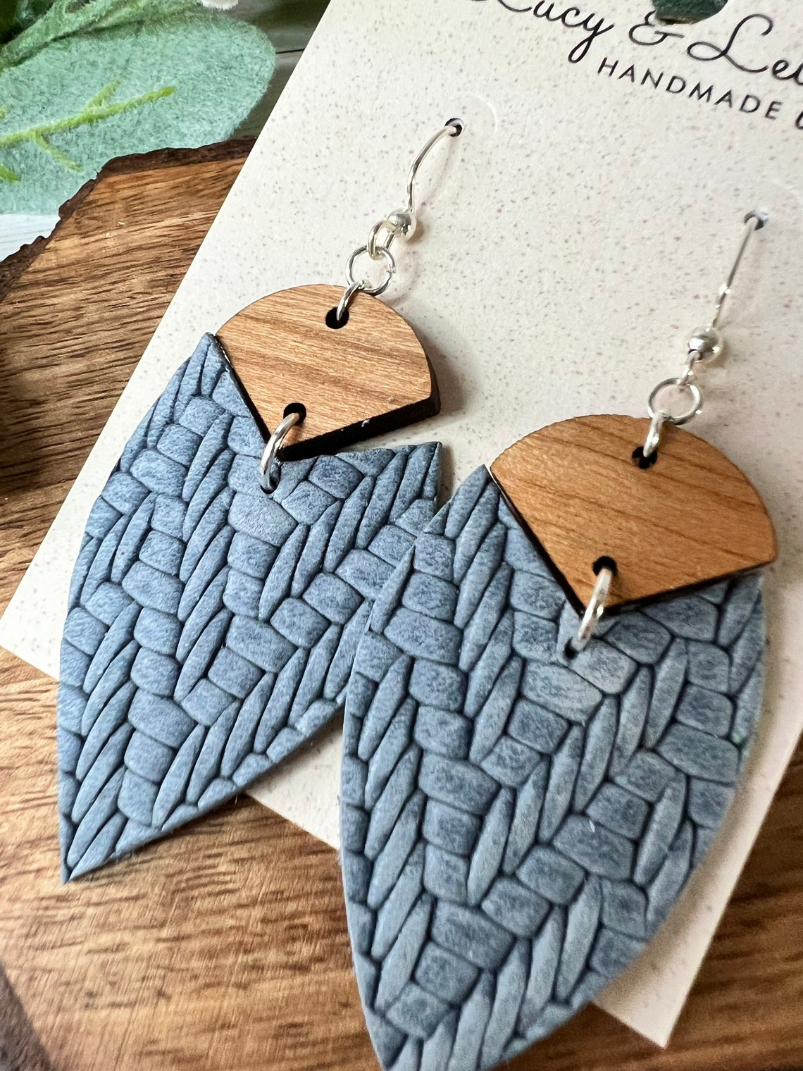 handmade-leather-earrings-leather-and-wood-dangles-boho-earrings