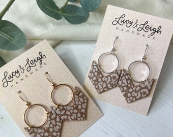 Tan and white earrings handmade, 5th anniversary gift for wife, boho chic earrings, leather and metal earrings dangle, Louise - Golden Hour