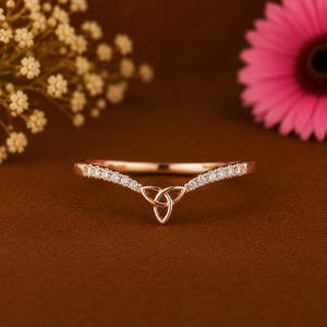 Unique bague noeud celtique Moissanite incurvée alliance en argent noeud celtique empilable bague de mariée bague d'anniversaire cadeau de remise des diplômes pour femme