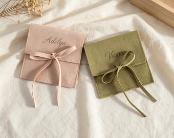 Personalized Suede Jewellery Pouch, Custom Name Jewelry Bag, Bridesmaid Keepsake Gift, Travel Accessory for Wedding