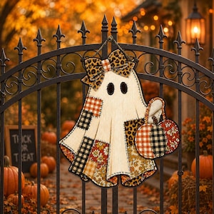 Trädörrhängare med spökmönster i lapptäcke, rustik halloween-höstdörrskylt, söt läskig pumpadekor, tryckt 2D-halloween-verandadekor