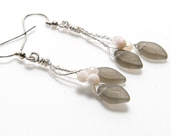 Gray Pink Beaded Leaf Dangle Earrings, Floral Earrings, Leaf Earrings for Bride, Fairytale Earrings for Women, Elven Jewelry for Brides