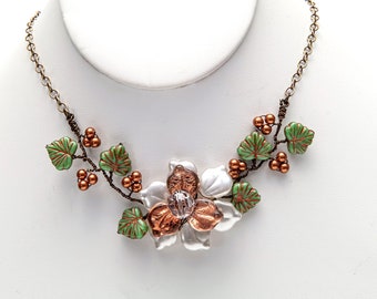 Flower Bib Necklace for Women, Nature Wedding Jewelry for Brides, Nature Lover Gift, Enchanted Forest Wedding Jewelry, Whimsigoth Jewelry