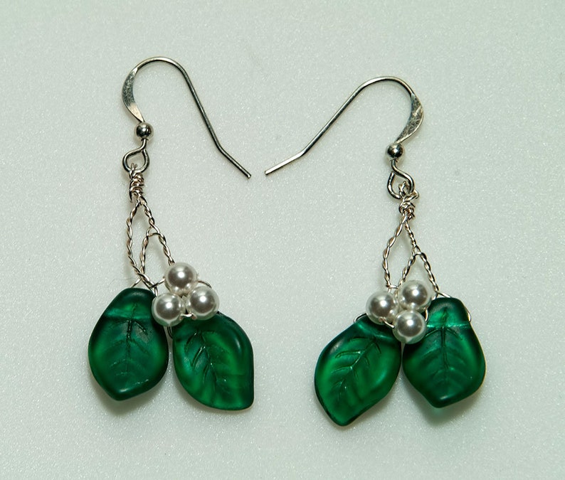 Emerald Green Dangle Earrings, Emerald Green Earrings, Nature Inspired Earrings, Green Leaf Earrings, Gift for Her image 3