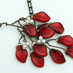 Twig Necklace for Women Red, Beaded Leaf Necklace, Elvish Necklace for women, Nature Jewelry, Mothers Day Gift from daughter in law,