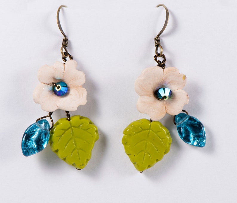 Whimsical Flower Earrings for Women, Fairy Wedding Earrings Dangle, Nature Lover Gift, Cottagecore Earrings, Boho Bridesmaid Earrings image 3