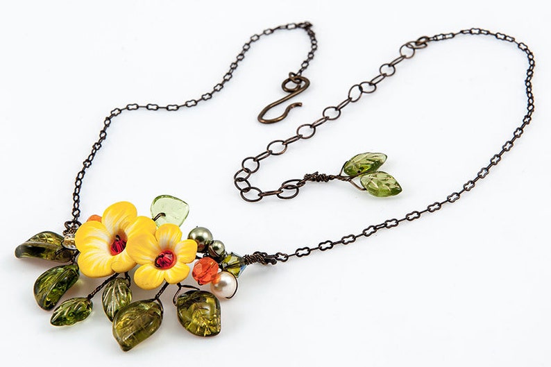 Yellow Flower Necklace for Women, Nature Wedding Jewelry for Bride, Plant Mom Gift, Enchanted Forest Jewelry, Elvish Jewelry, Nature Lover image 3