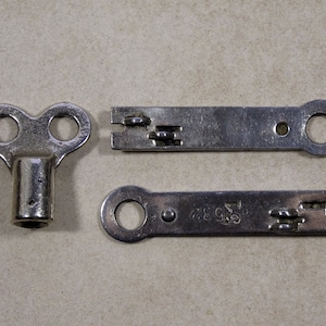 Vintage Key Set, Flat Padlock Keys, Clock Key, 3 Collectible Keys, Steel Keys, Lot of Three Small Keys, Steampunk Key, Old Keys