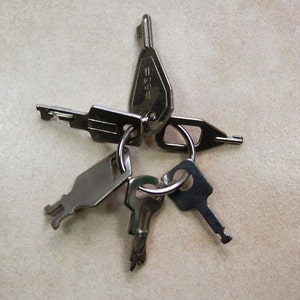 6 Small Vintage Keys, Miniature Antique Keys, Mini Collectible Steel Keys, Tiny Key Lot, Steampunk Keys, Old Keys, Extra Small Keys
