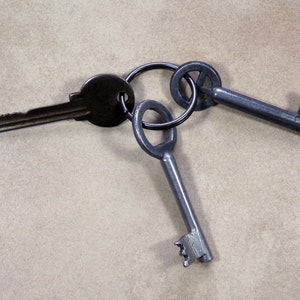 3 Vintage Steel and Aluminum Keys, Set of 3 Collectible Keys, 1 Rusty Steel Key and 2 Aluminum Skeleton Keys from former East Germany (GDR)