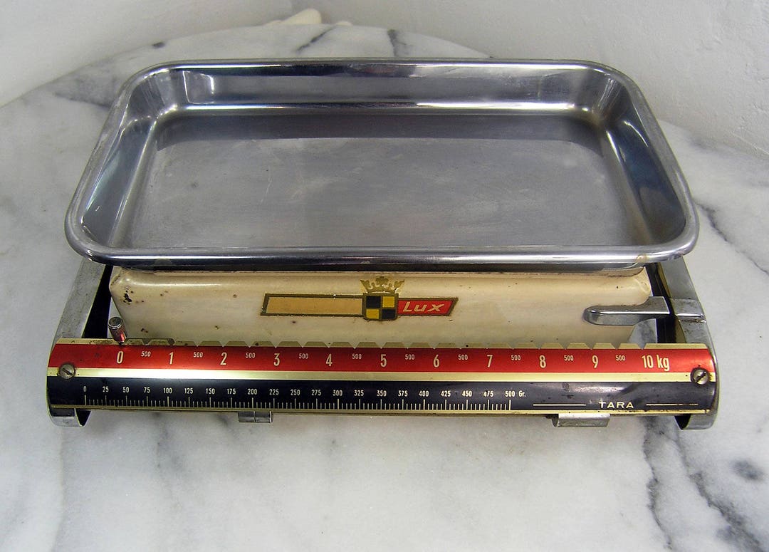 Mid Century Kitchen Scale, Vintage Mechanical Weighing Scale, Trapezoid