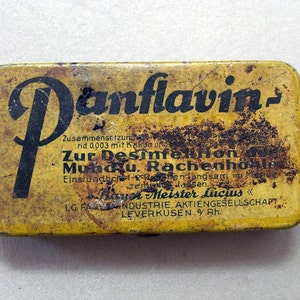 Vintage 1930s-1950s Metall Tablet-Box, Metall Pille-Halter, Metall-Kanister, Behälter