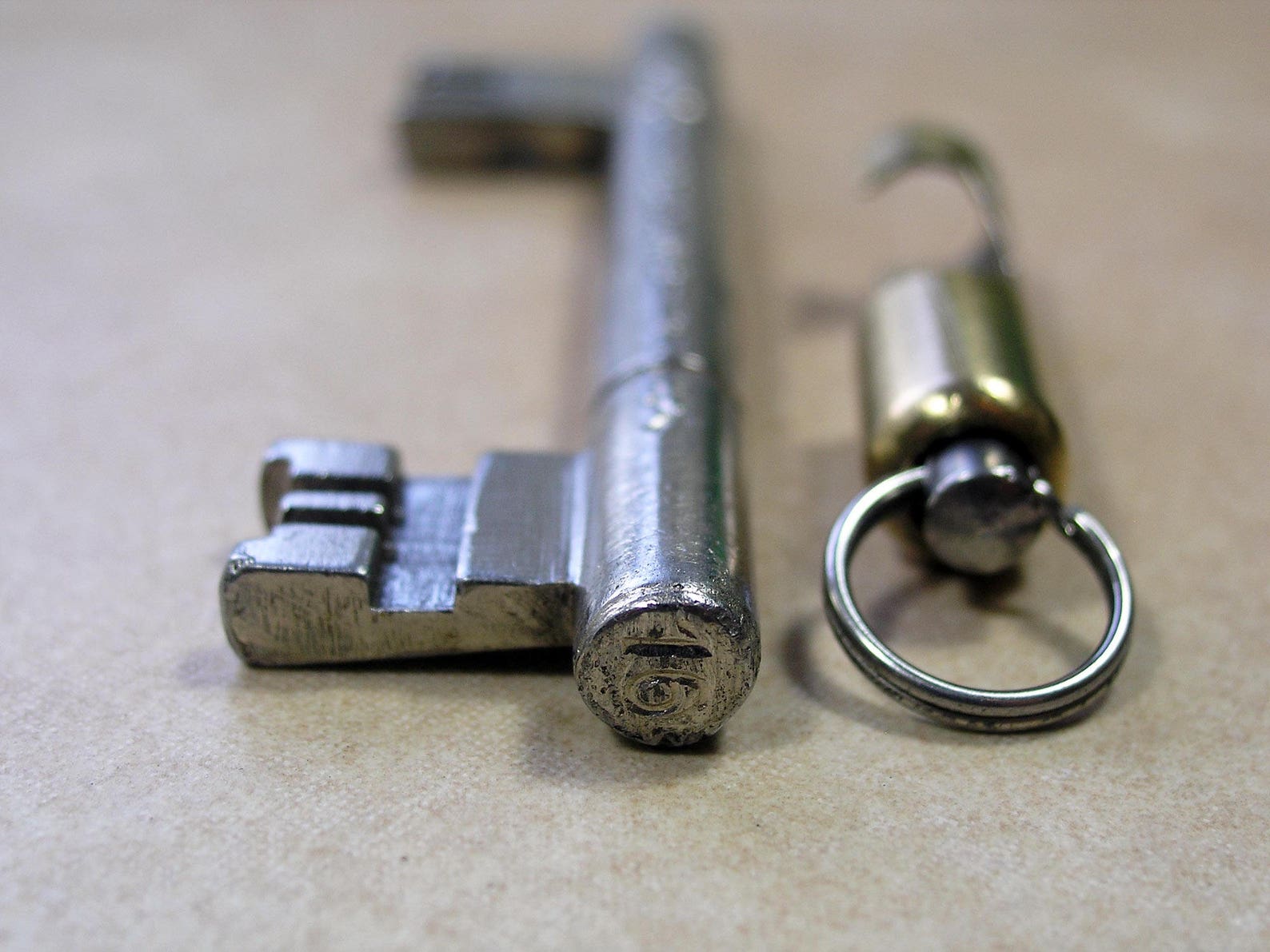 Double Sided Key with Carry Cap Vintage Berliner Key and Etsy