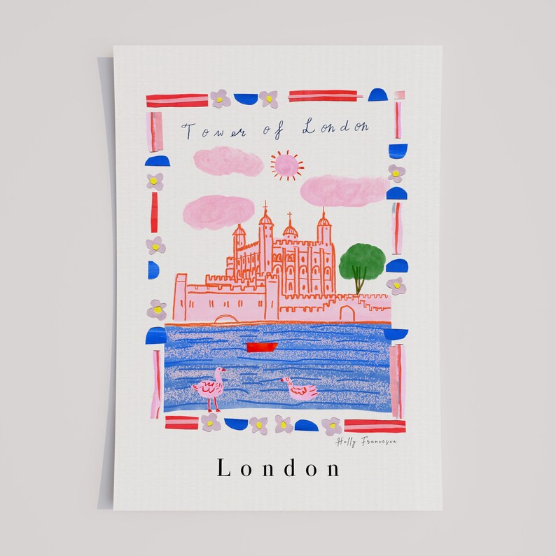 Puede incluir: Una ilustraci&oacute;n colorida de la Torre de Londres, un castillo rosa con ventanas blancas, rodeado de un r&iacute;o azul con dos p&aacute;jaros rosas. El texto "Tower of London" est&aacute; sobre el castillo y "London" est&aacute; debajo. La ilustraci&oacute;n est&aacute; enmarcada con un borde colorido.