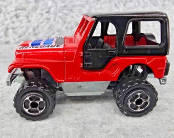 Jeep CJ-7 Renegade 4x4 Majorette vintage, vehículo de fundición a presión, rojo, 244, Francia. Mudanzas.
