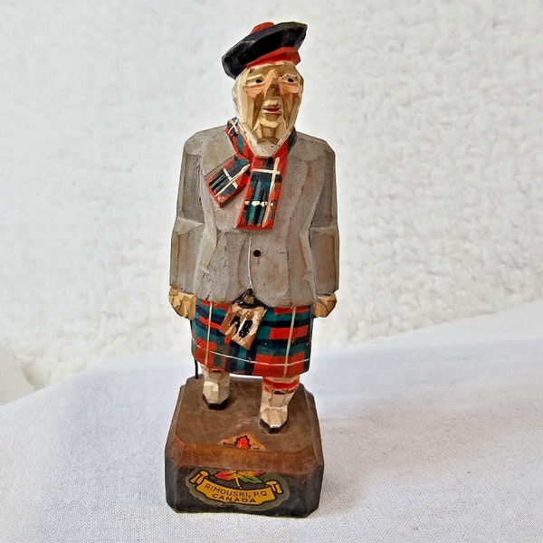 Wood Hand Carved Scotsman in Kilt Canada Rimouski Vintage Trygg? Art Granny Core