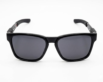Pre-Owned Oakley Catalyst Sunglasses OO9272-02 Polished Black/Black Iridium—