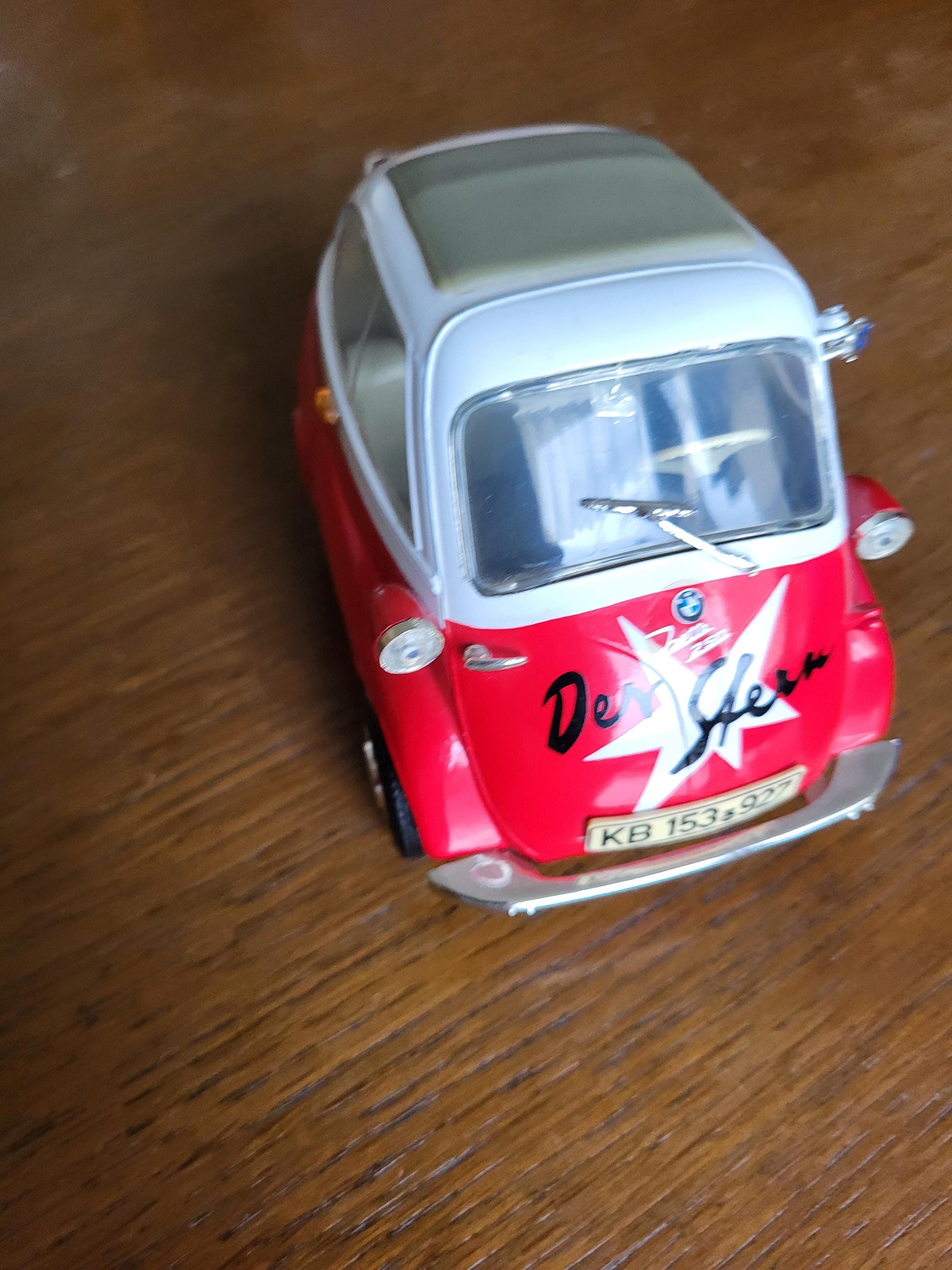 Doc/vintage Revell 1:16 BMW Isetta 250 Der Stern Diecast Model Car