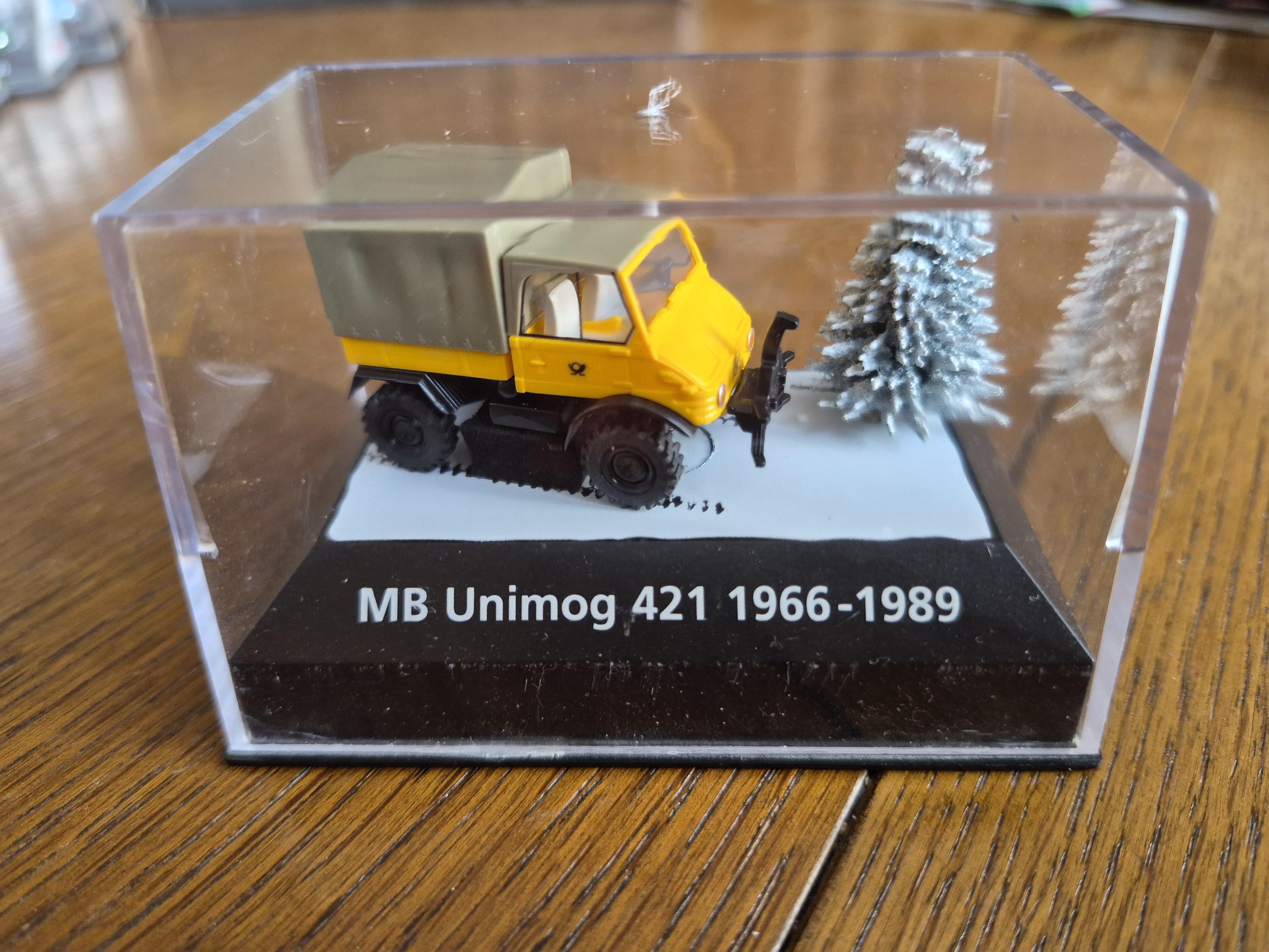 Aufkleber UNIMOG-Schriftzug - rot