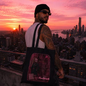 Barbie Horror Movie Tote Bag | Pink Slasher Aesthetic Bag | Coquette Horrorcore Purse | Y2K Internetcore Barbiecore Tote | Spooky Pink
