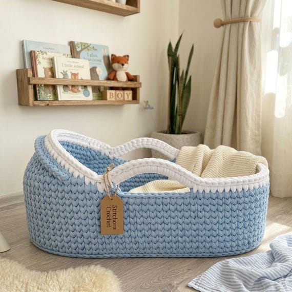 Beginner Crochet Moses Basket Pattern PDF, Easy Baby Bassinet with Hood, T Shirt Yarn Cradle, Nursery Basket Tutorial
