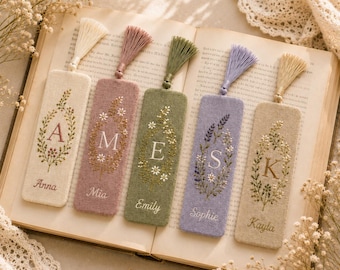 Hand Embroidered Linen Bookmark, Personalized Floral Bookmark with Name, Bookmark, Handmade Book Lover Gift, Cottagecore Reader Accessory
