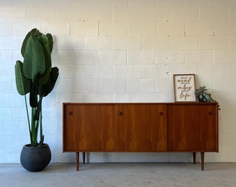 Handmade Solid Wood Sideboard ,Custom Size Modern Buffet Cabinet, Entryway & Dining Room Console,Custom Solid Wood Sideboard: Modern Slatted