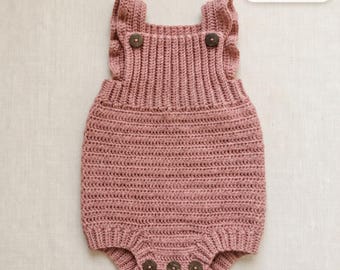 Modello per tutina da neonato all'uncinetto e a maglia, realizzata a mano / Modello per salopette e vestitino da neonato / PDF in 5 lingue