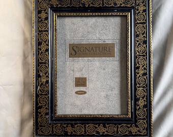 Black and Gold Signature Home Collection Photo Frame