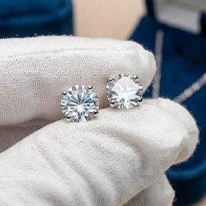 Orecchini Punto Luce Moissanite Titanio G23 Ipoallergenici Senza Nichel Chiusura a Vite Retro Piatto Confortevoli Quotidiano Scatola Regalo