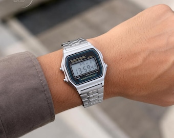 Zegarek cyfrowy retro, zegarek na metalowej bransolecie w stylu vintage, zegarek unisex z alarmem i chronografem, prezent dla niego i dla niej w kolorze złota i różowego złota