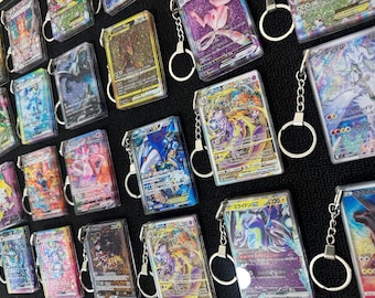 Chaveiros personalizados de Pokémon TCG | Chaveiro de cartas Pokémon TCG | Chaveiro com pingente de areia movediça | Chaveiro Pokémon personalizado | Arte de chaveiro de anime | Presente personalizado de TCG
